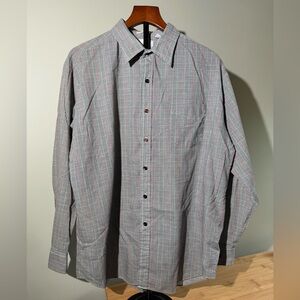 Gray Casual Button Down Shirt with Subtle Plaid